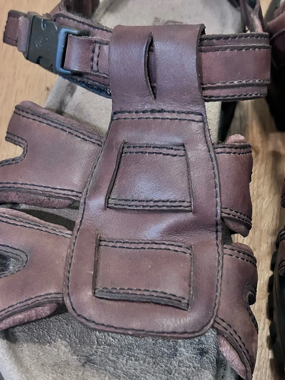 Teva Men's Brown Waterproof Leather Fisherman Strapped Outdoor Sandals Size 11